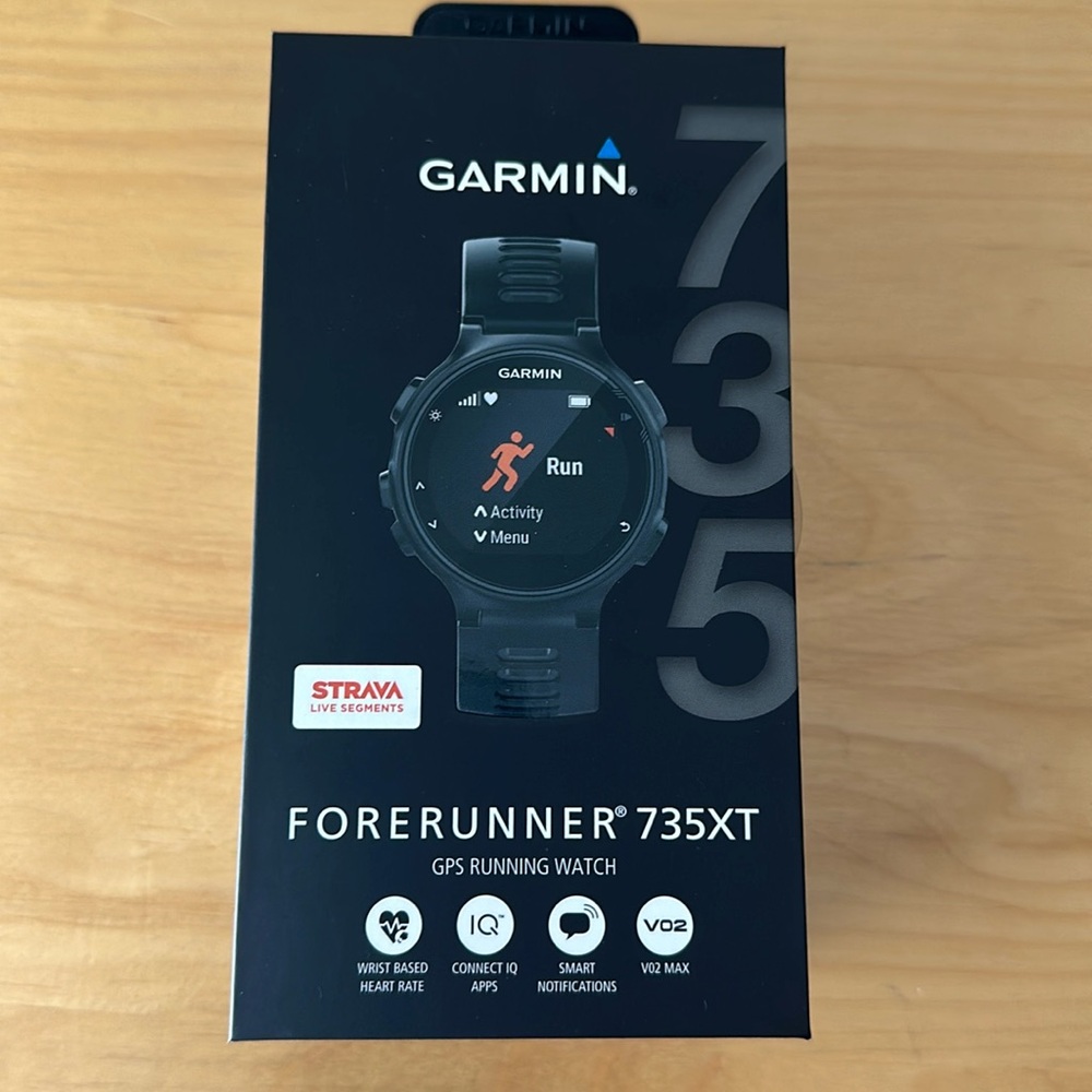 Brand new Garmin forerunner 735 XT GPS running watch.